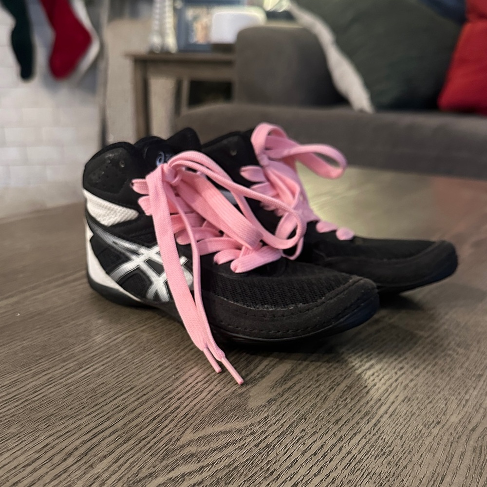 Kids ASICS Wrestling Shoes